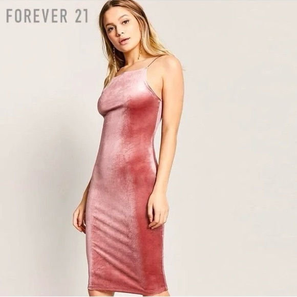 NWOT Pink velvet Forever 21 dress size small - Picture 3 of 7